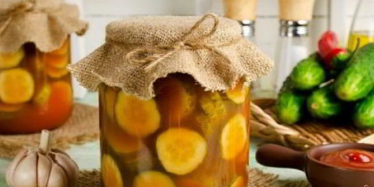 Огурцы с кетчупом чили на зиму в литровых банках