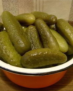 Огурцы с луком на зиму