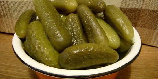 Огурцы с луком на зиму