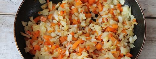 перец фаршированный капустой и морковью на зиму. Шаг 4