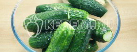 хрустящие малосольные огурцы в банке. Шаг 3