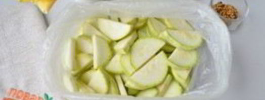 малосольные кабачки хрустящие. Шаг 2