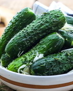 Малосольные огурцы в пакете