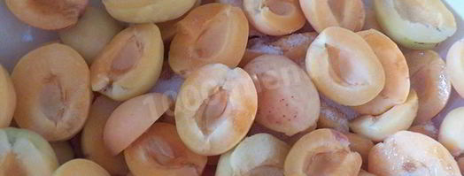 абрикосовое варенье дольками без косточек. Шаг 3