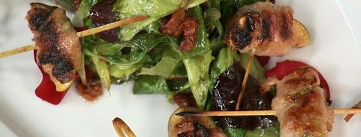 инжир в беконе с вареньем из лепестков роз. Шаг 4