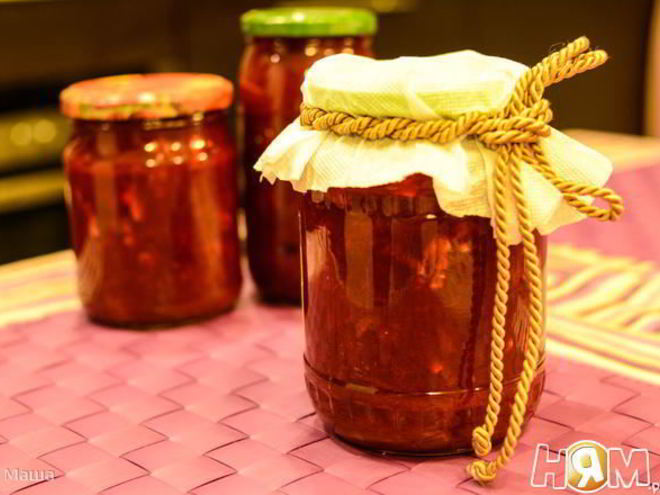 Рецепт сливового варенья с орехами в коньяке