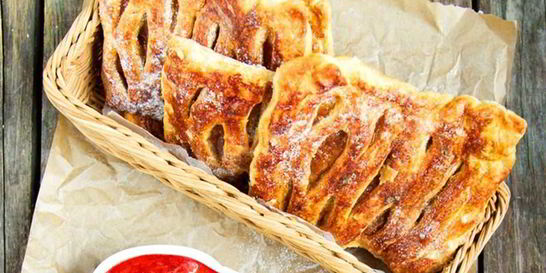 Слоеные булочки с вареньем