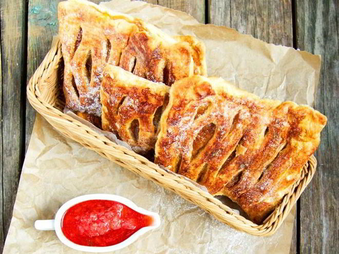 Рецепт слоеных булочек с вареньем