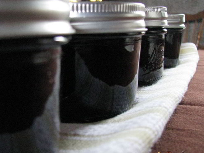 Рецепт варенья из черной смородины на зиму