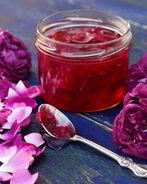 Варенье с лимоном из лепестков розы