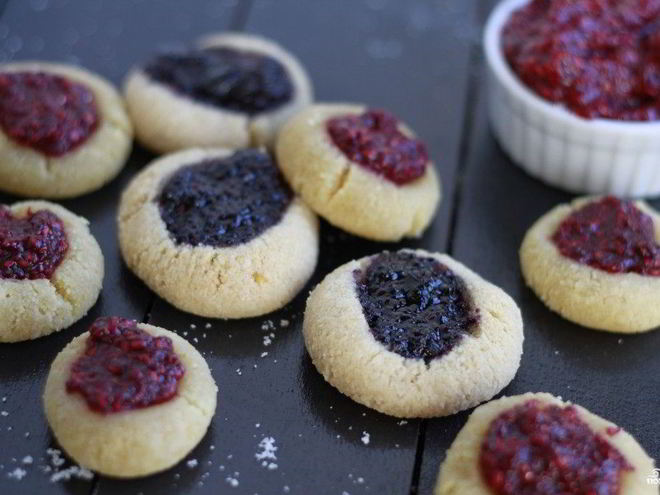 Рецепт выпечки с черничным вареньем