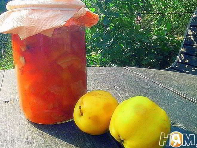 Рецепт яблочного варенья с миндалем