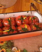 Ароматные помидоры с зеленью