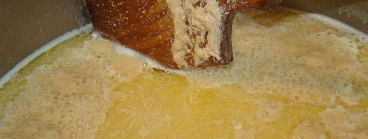 брюност — коричневый, практически норвежский сыр. Шаг 3