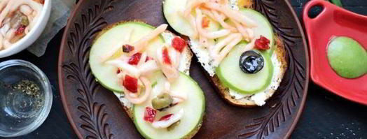 бутерброд с маринованным кальмаром и яйцом. Шаг 8