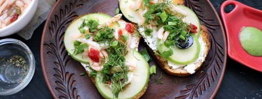 бутерброд с маринованным кальмаром и яйцом. Шаг 9