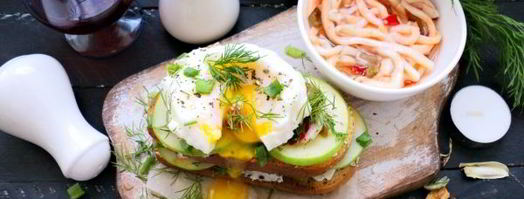 бутерброд с маринованным кальмаром и яйцом. Шаг 11