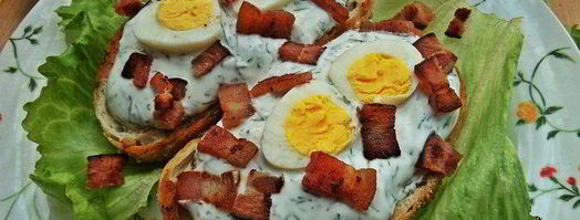 бутерброд с яйцом и беконом. Шаг 12