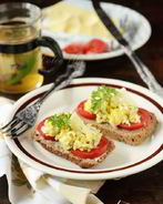 Бутерброд с яйцом и сыром