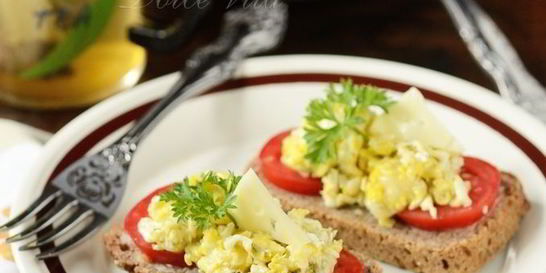 Бутерброд с яйцом и сыром