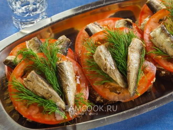 Рецепт бутербродов балтийский моряк со шпротами