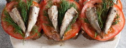 бутерброды балтийский моряк со шпротами. Шаг 9