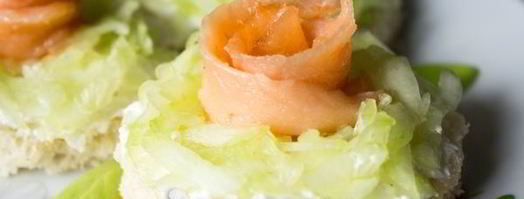 бутерброды из красной рыбы. Шаг 11