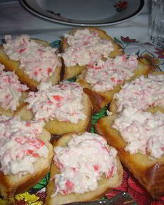 Бутерброды к крабовыми палочками