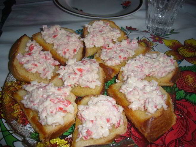 Рецепт бутербродов к крабовыми палочками