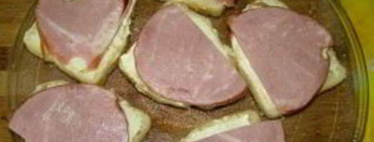 бутерброды с ананасами и ветчиной. Шаг 2