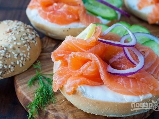 Рецепт бутербродов с горбушей соленой