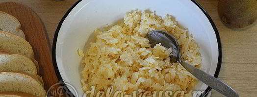 бутерброды с киви и сыром. Шаг 4