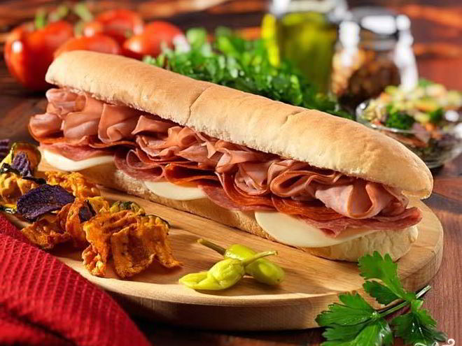 Рецепт бутербродов с колбасой и помидорами