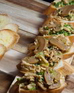 Бутерброды с курицей и шампиньонами