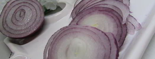 бутерброды с лососем, свеклой и авокадо. Шаг 3