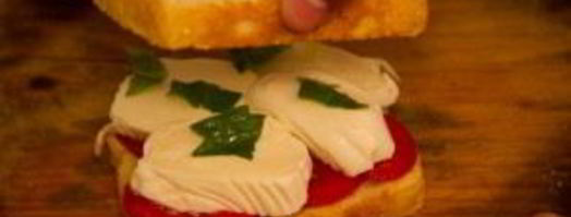 бутерброды с моцареллой. Шаг 4