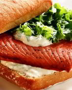 Бутерброды с сыром и вареной семгой