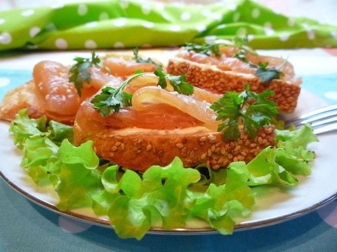 Рецепт датского бутерброда с куриной нарезкой