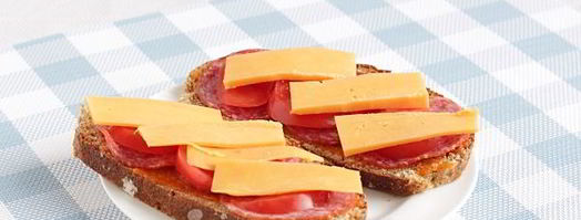 горячие бутерброды с колбасой. Шаг 8