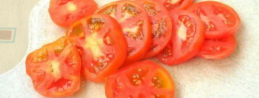 горячие бутерброды с помидорами и моцареллой. Шаг 2