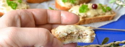 горячие бутерброды с сайрой. Шаг 19