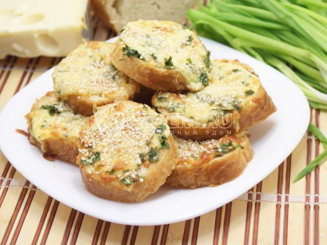 Рецепт горячих бутербродов с сыром и зеленью
