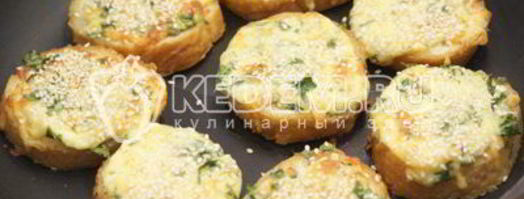 горячие бутерброды с сыром и зеленью. Шаг 5