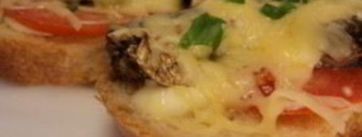 горячие бутерброды со шпротами и сыром. Шаг 6