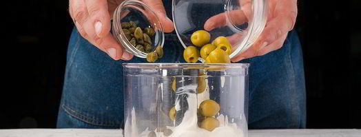 горячий бутерброд с колбасой и сметанным соусом. Шаг 2