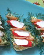 Новогодние бутерброды Елочки с рыбой и крабовыми палочками