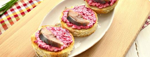 праздничные бутерброды с сельдью и свеклой. Шаг 3