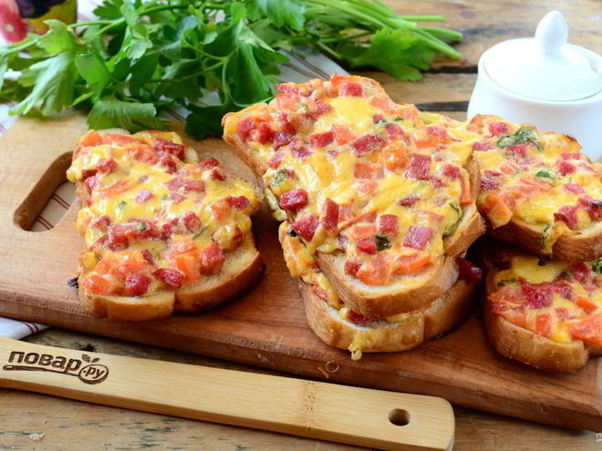 Рецепт сочных горячих бутербродов