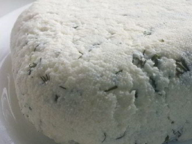 Рецепт домашнего сыра из деревенского молока