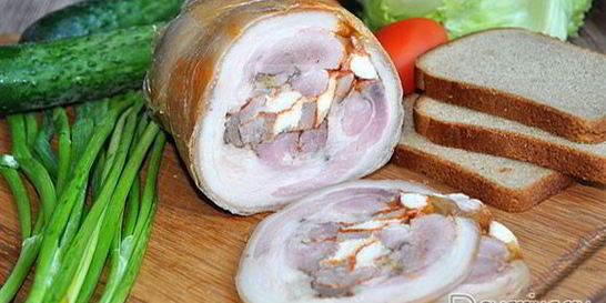 Домашняя ветчина из рульки с курицей